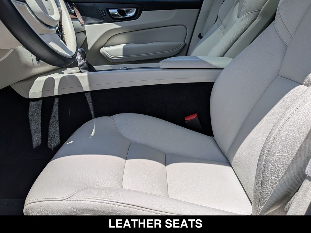 2021 Volvo XC60 T5 Momentum