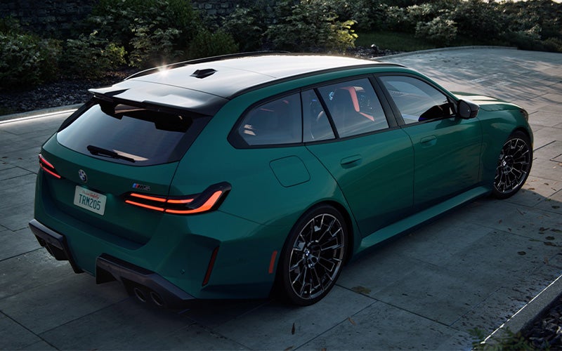 The sky lounge panoramic roof of the M5 Touring. | BMW of Okemos in Okemos MI